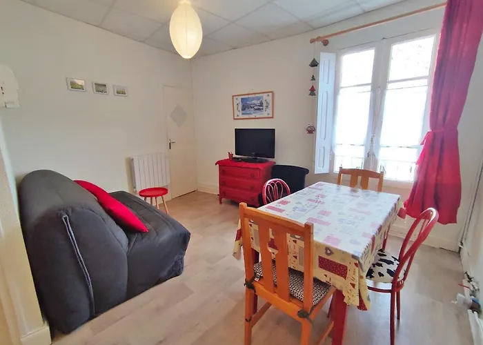 Les 3 Renards, T2 Bis, Parking, Centre Luchon, Casier A Skis, 4 Personnes